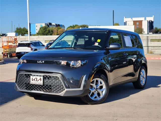 2023 Kia Soul LX 1