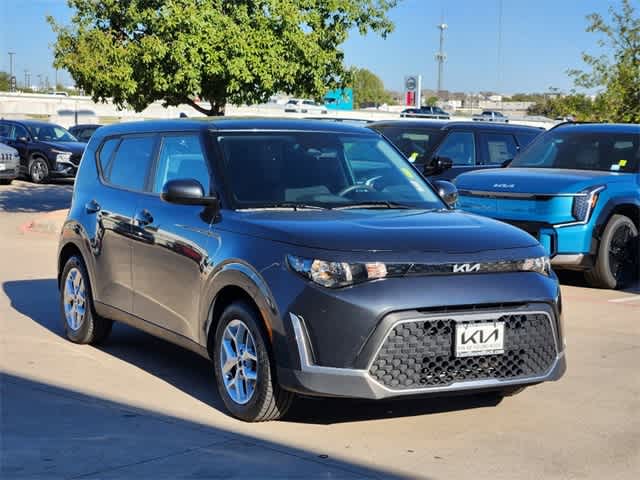 2023 Kia Soul LX 3