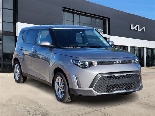 2023 Kia Soul LX 3