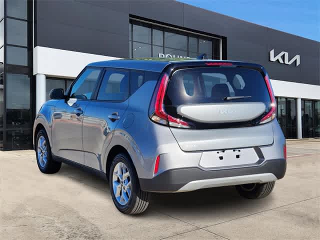 2023 Kia Soul LX 6