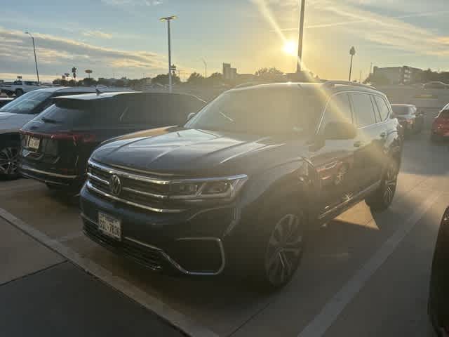 2023 Volkswagen Atlas 3.6L V6 SEL Premium R-Line 2