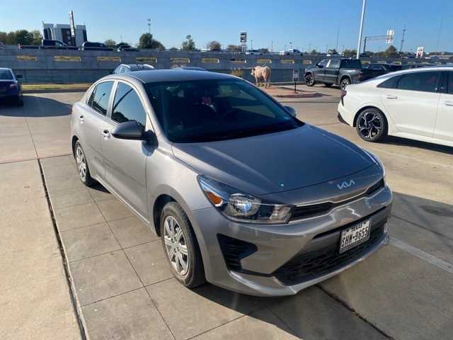 2023 Kia Rio S 3