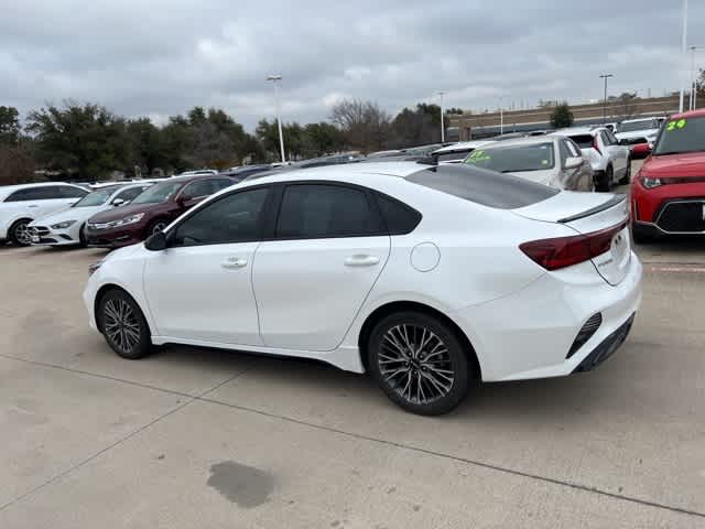 2023 Kia Forte GT-Line 12