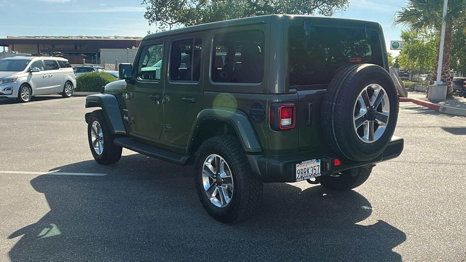 2022 Jeep Wrangler Unlimited Sahara 5