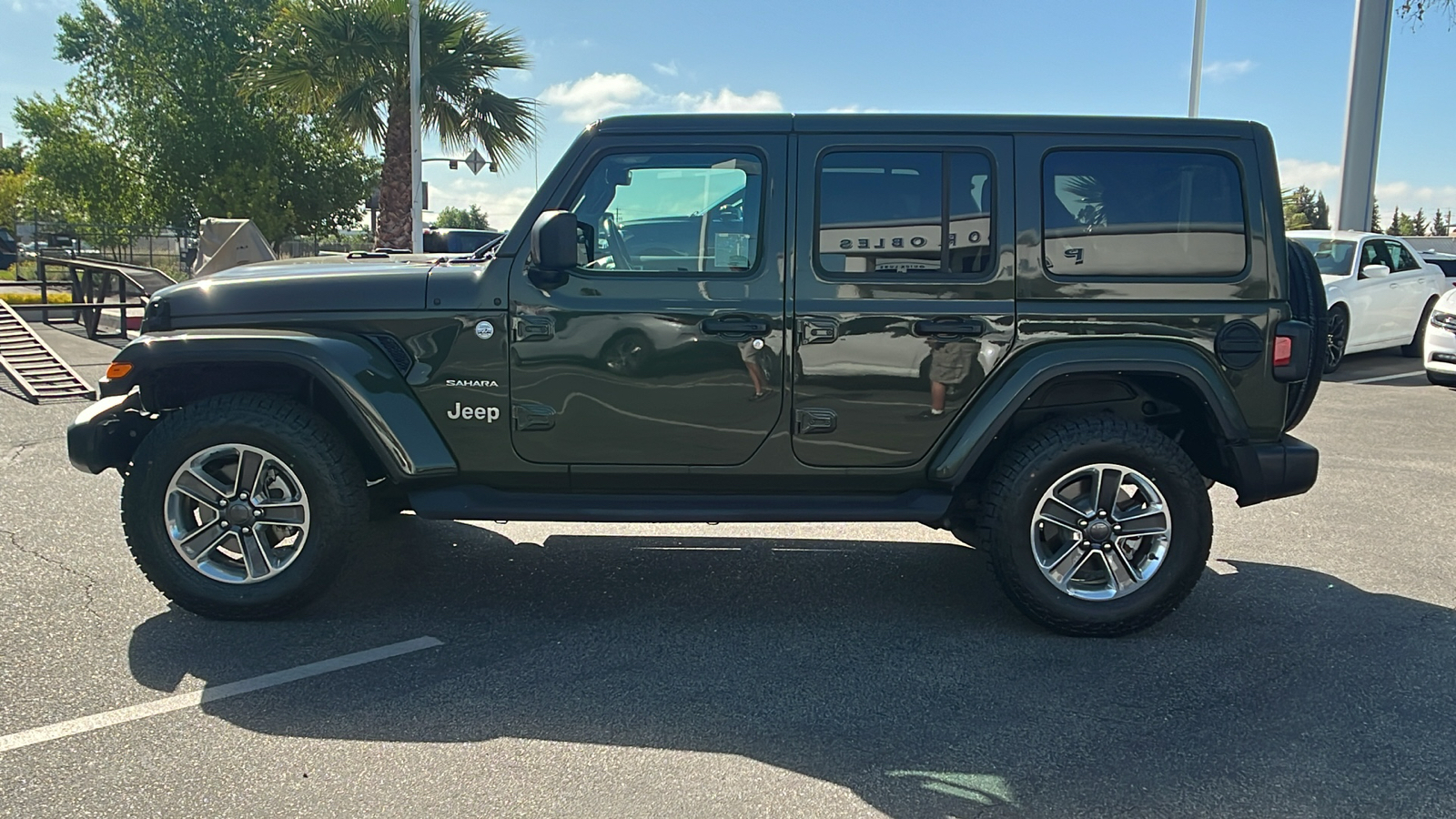 2022 Jeep Wrangler Unlimited Sahara 6