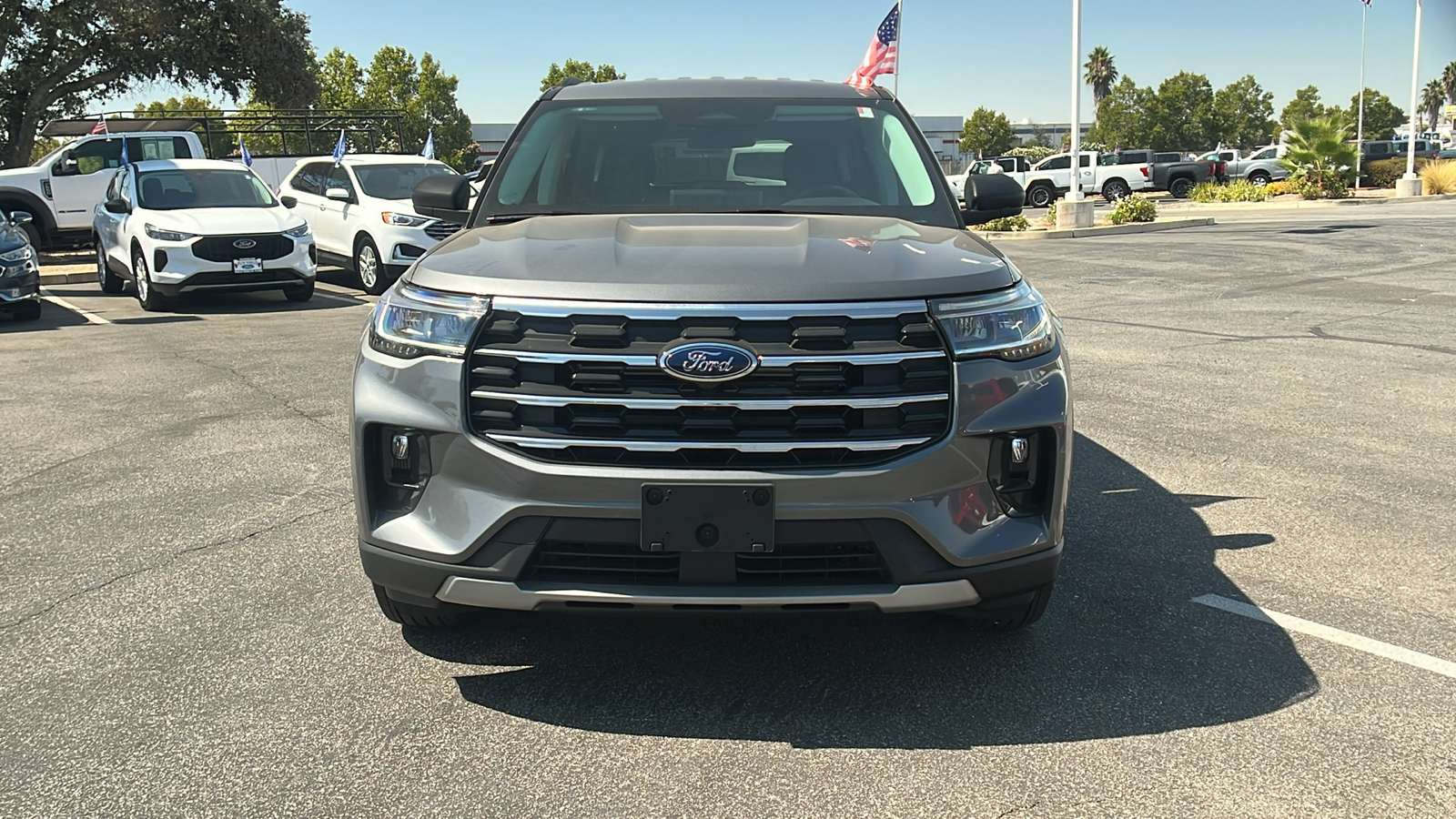 2025 Ford Explorer Active 8