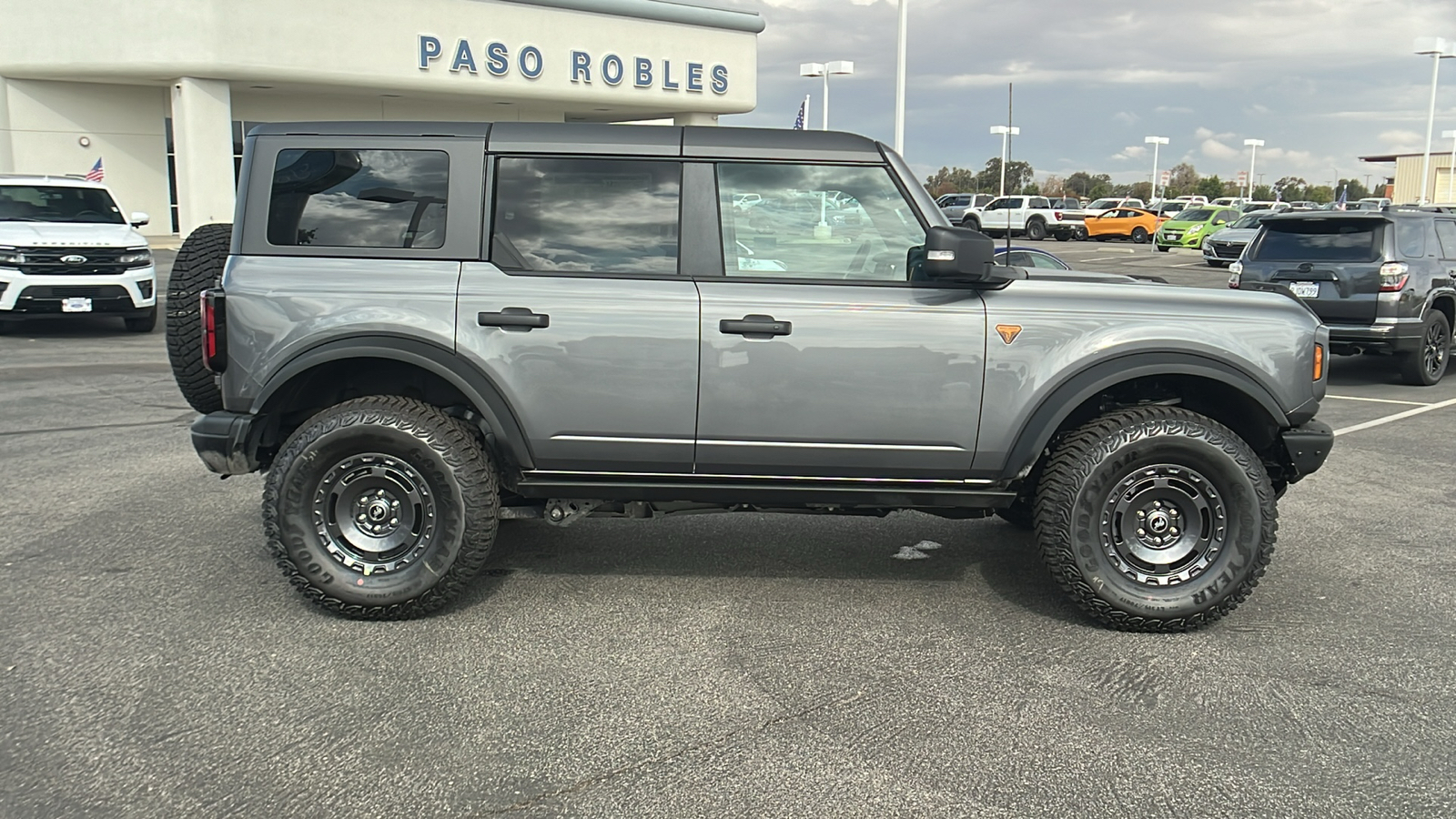 2024 Ford Bronco Badlands 2