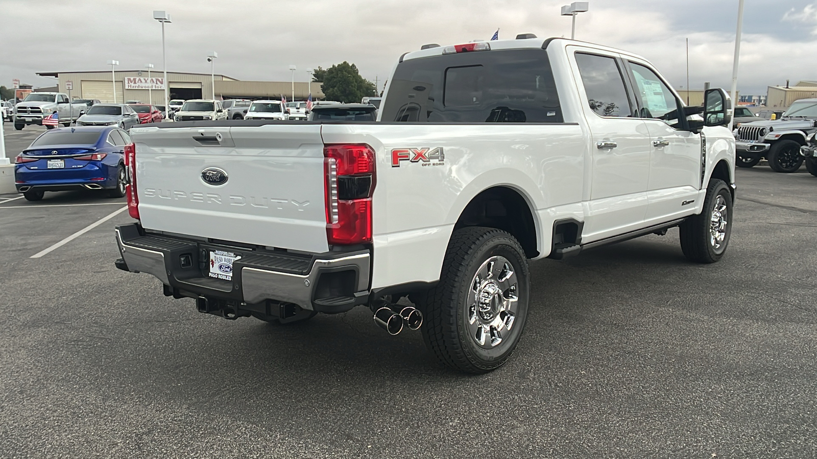 2024 Ford F-250SD Lariat 3