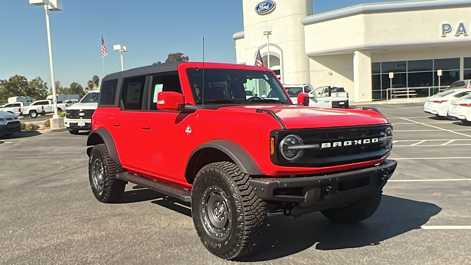 2024 Ford Bronco Outer Banks 1