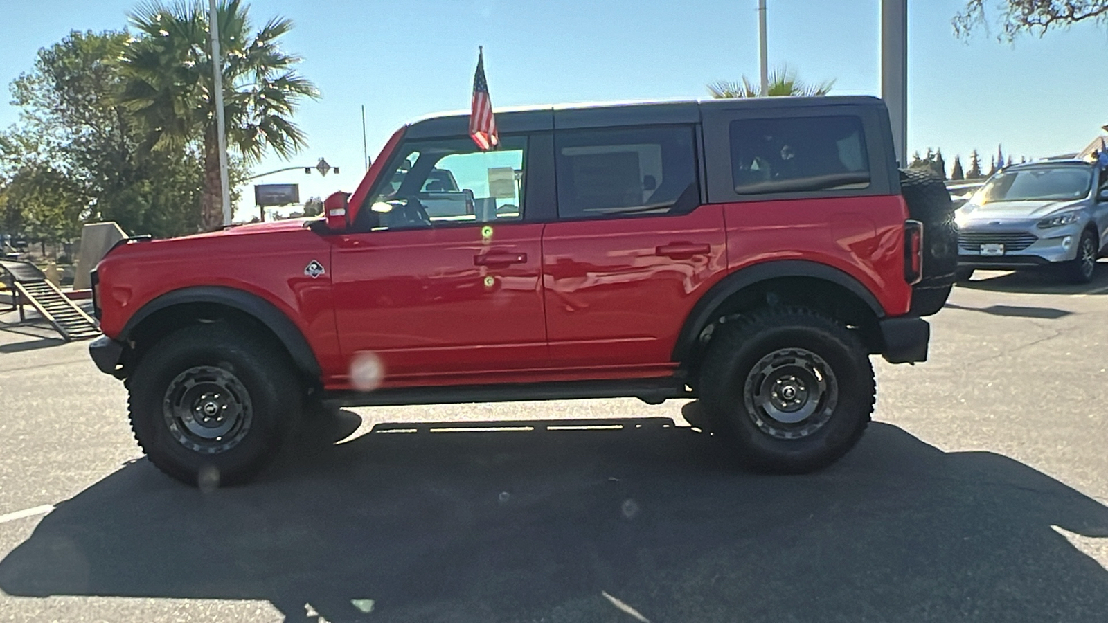 2024 Ford Bronco Outer Banks 6