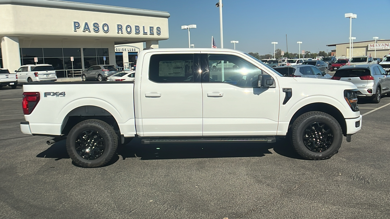 2024 Ford F-150 XLT 2