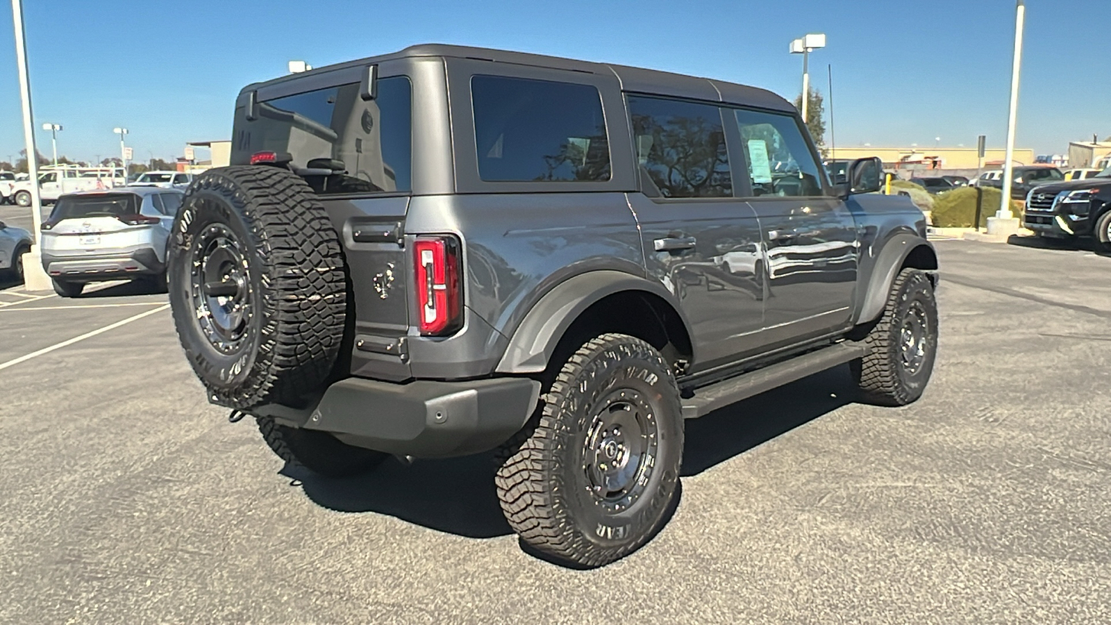 2024 Ford Bronco Outer Banks 3