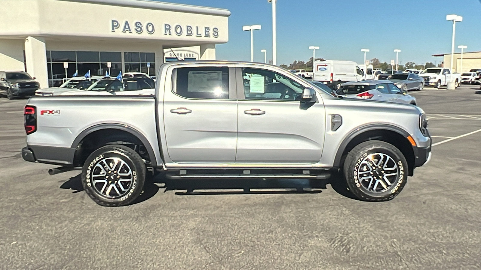 2024 Ford Ranger Lariat 2