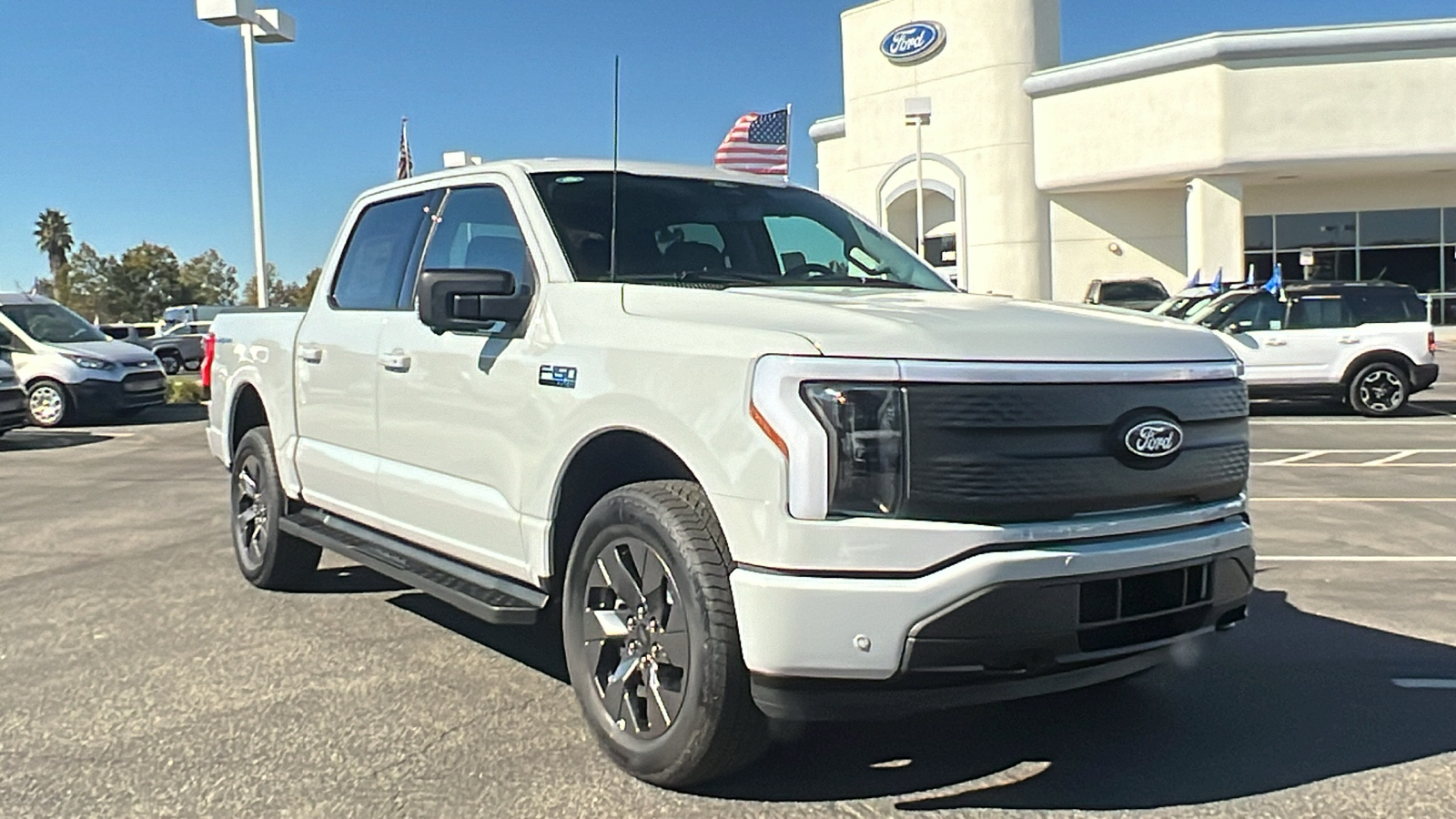 2024 Ford F-150 Lightning Flash 1