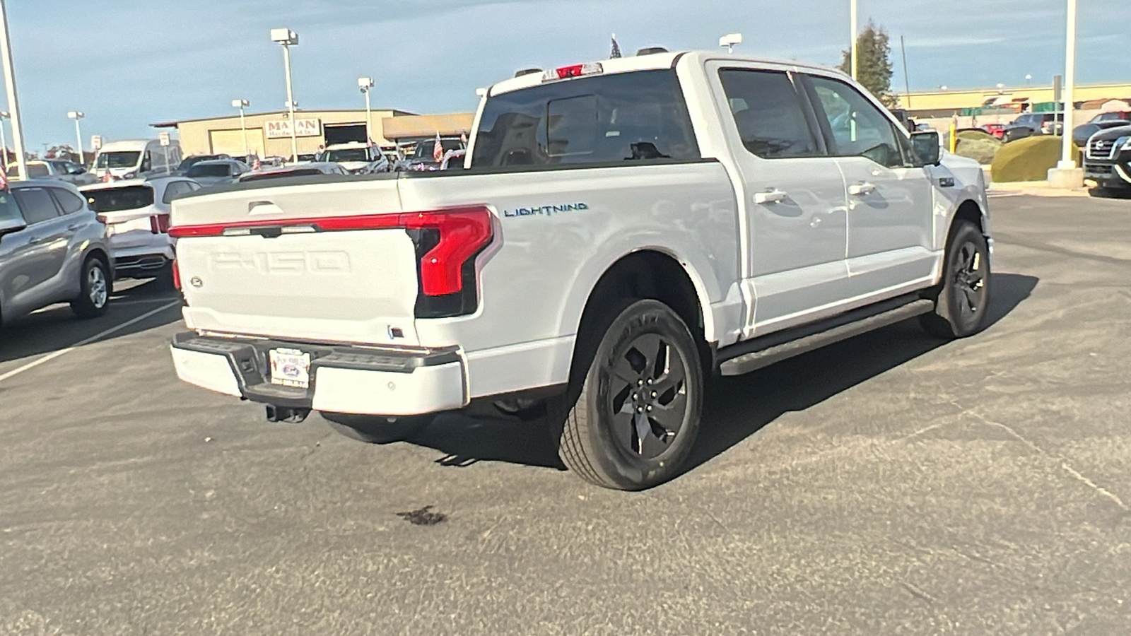 2024 Ford F-150 Lightning Lariat 3