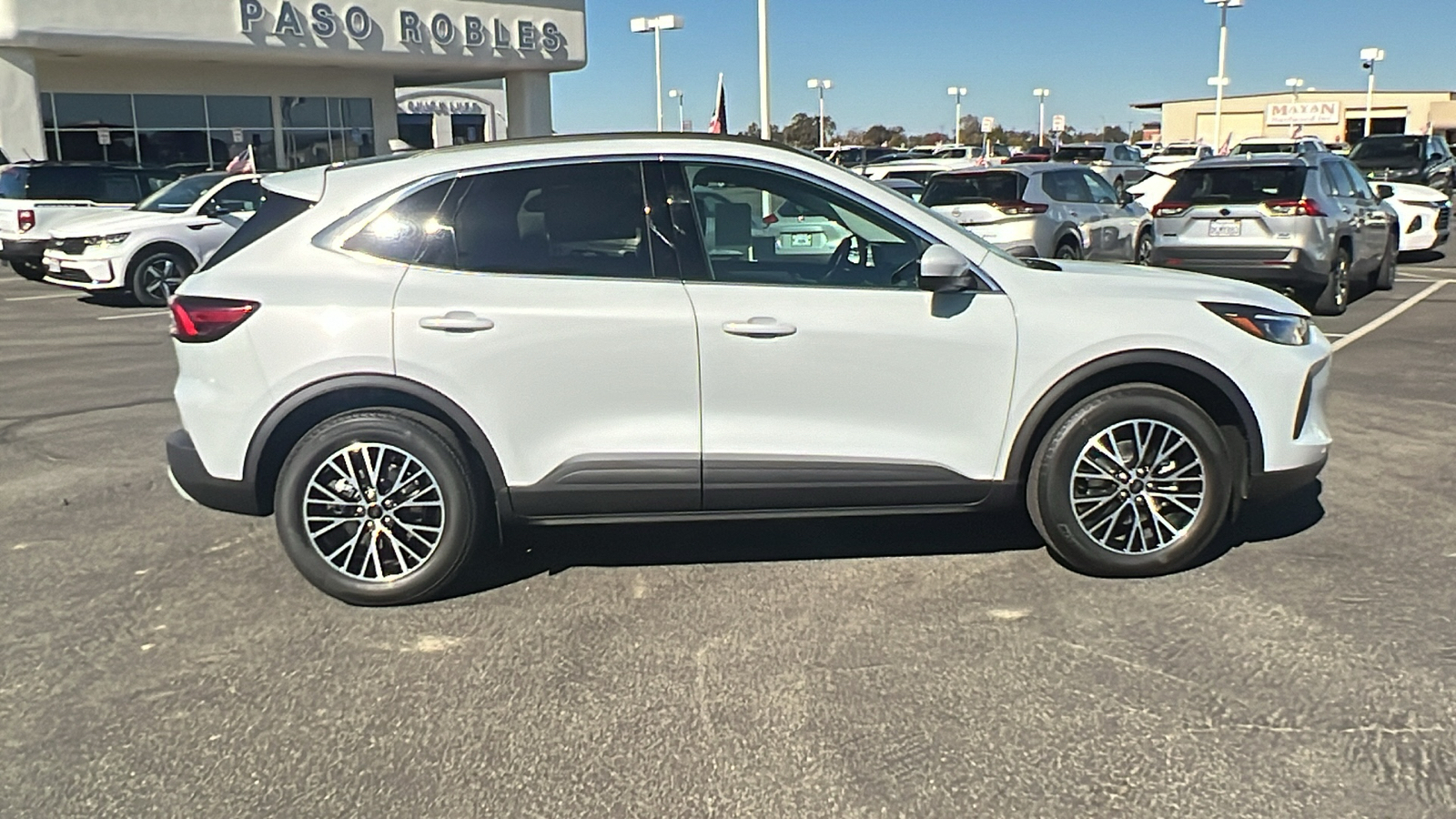 2025 Ford Escape Plug-In Hybrid 2