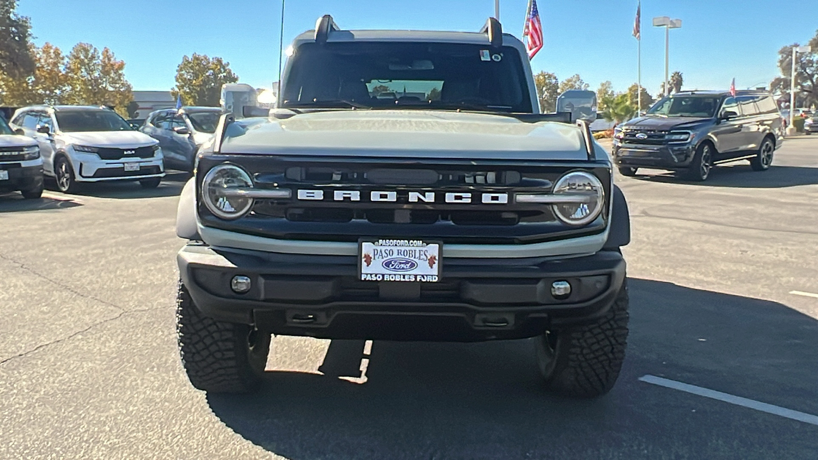 2024 Ford Bronco Outer Banks 8