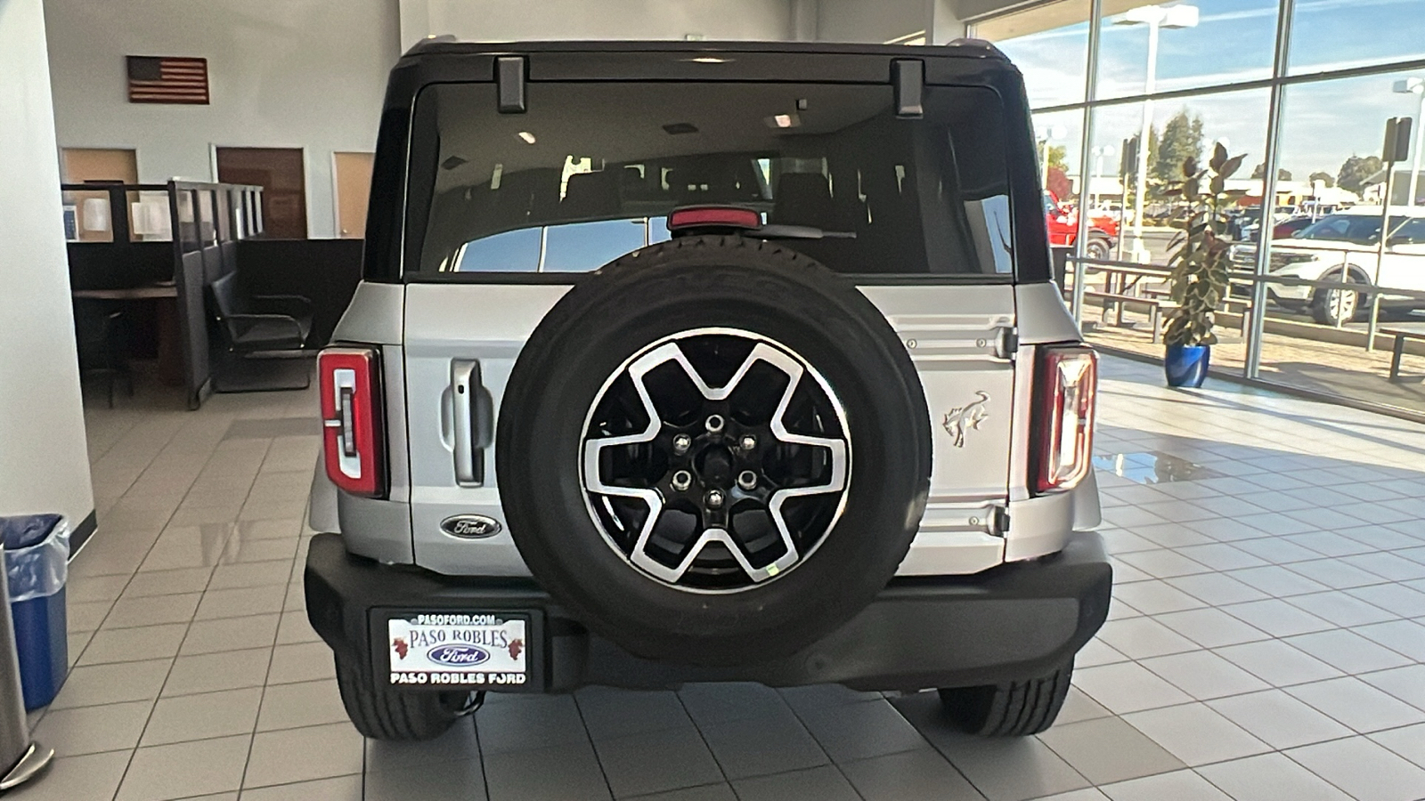 2024 Ford Bronco Outer Banks 4