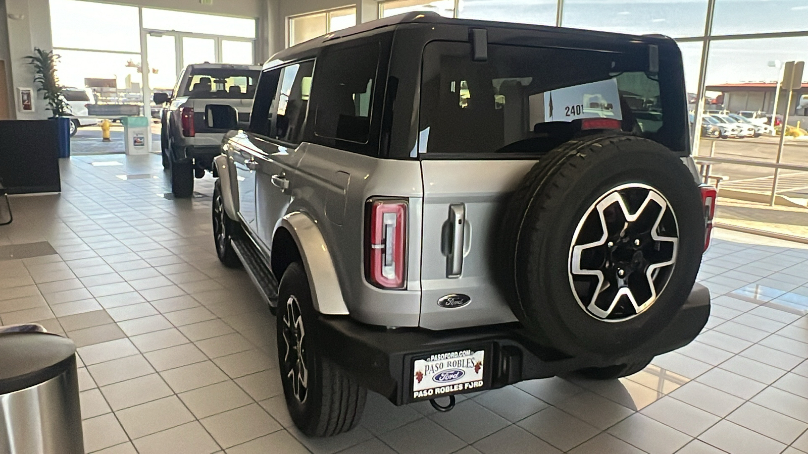 2024 Ford Bronco Outer Banks 5