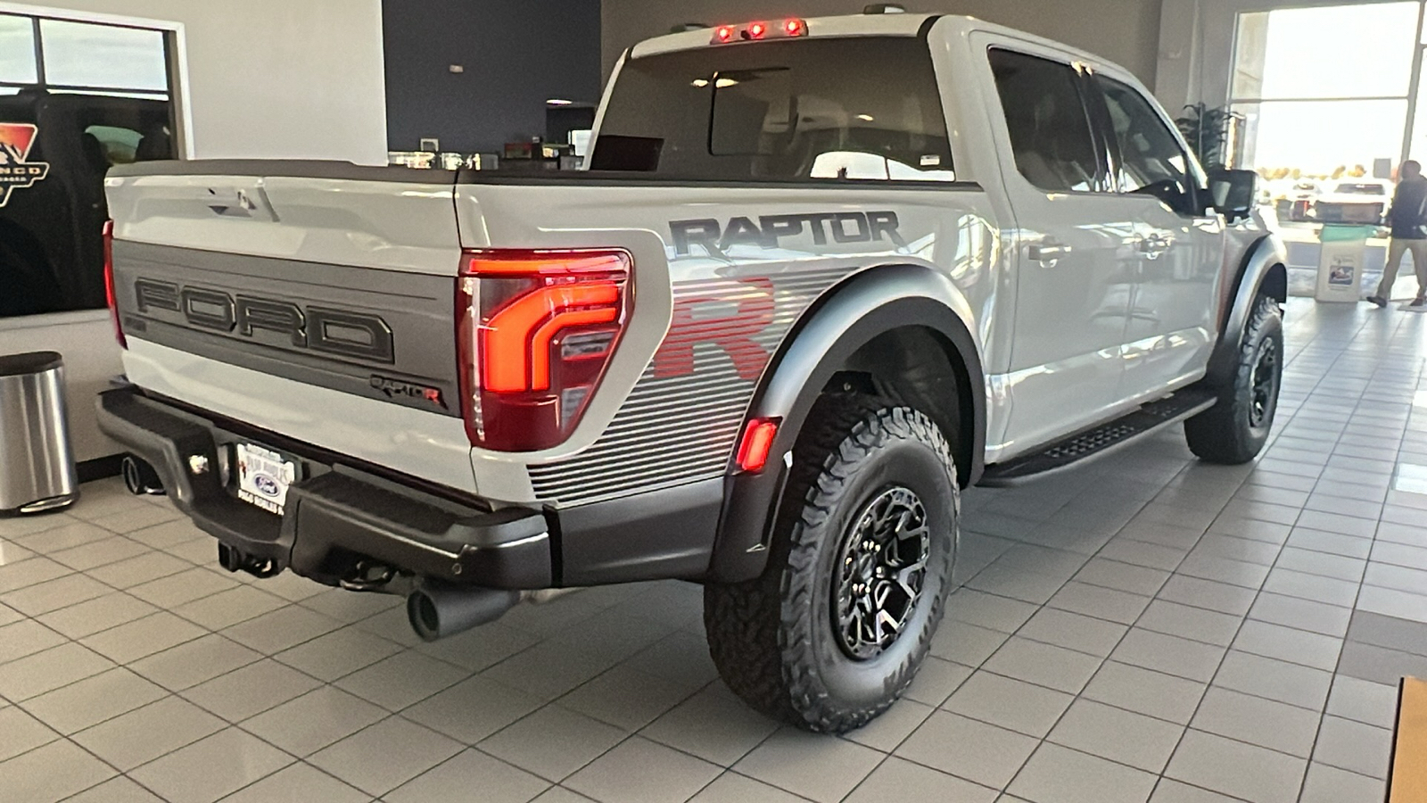 2024 Ford F-150 Raptor 2