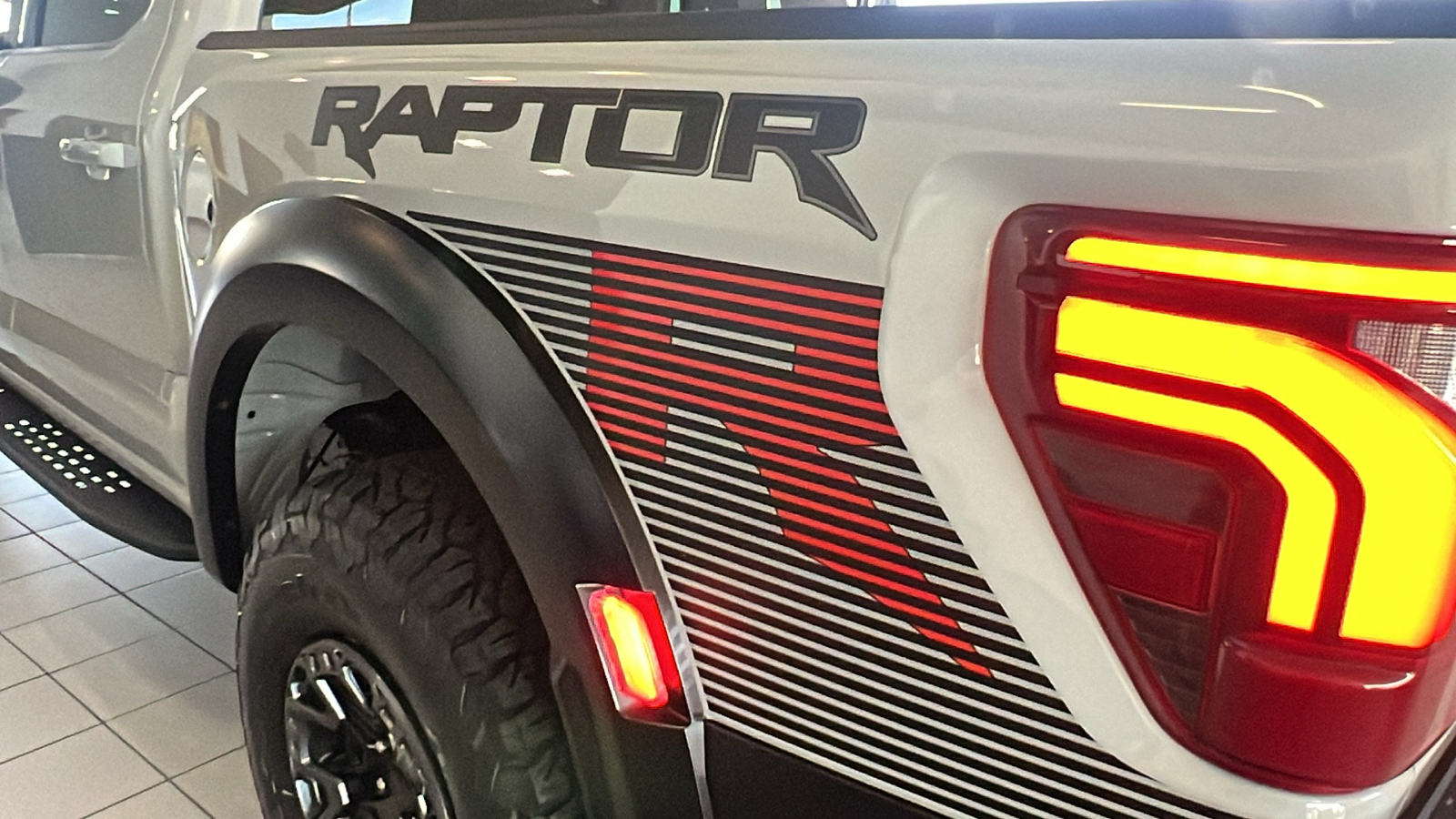 2024 Ford F-150 Raptor 13