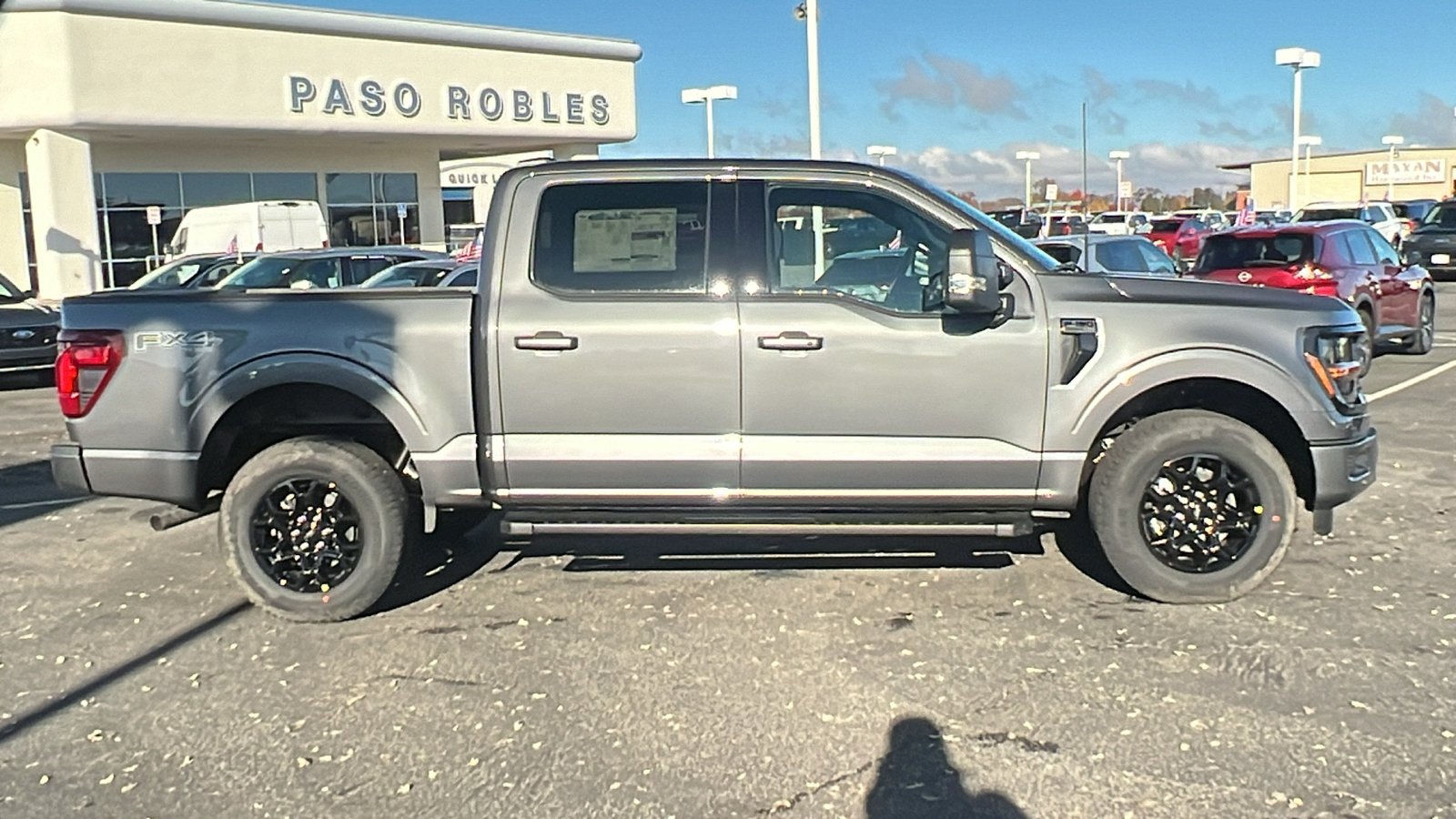 2024 Ford F-150 XLT 2