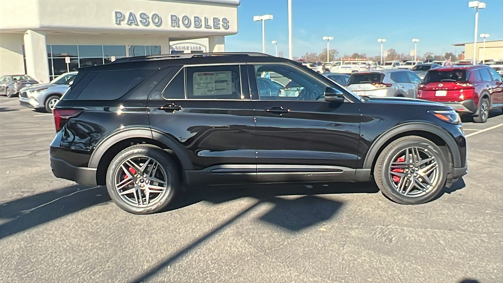 2025 Ford Explorer ST 2