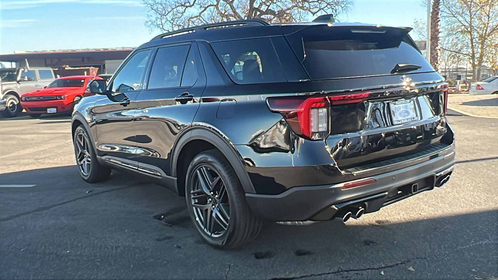 2025 Ford Explorer ST 5