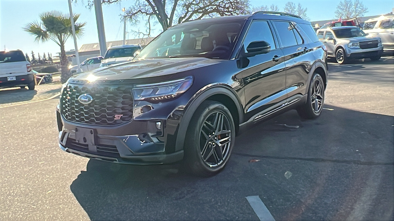 2025 Ford Explorer ST 7