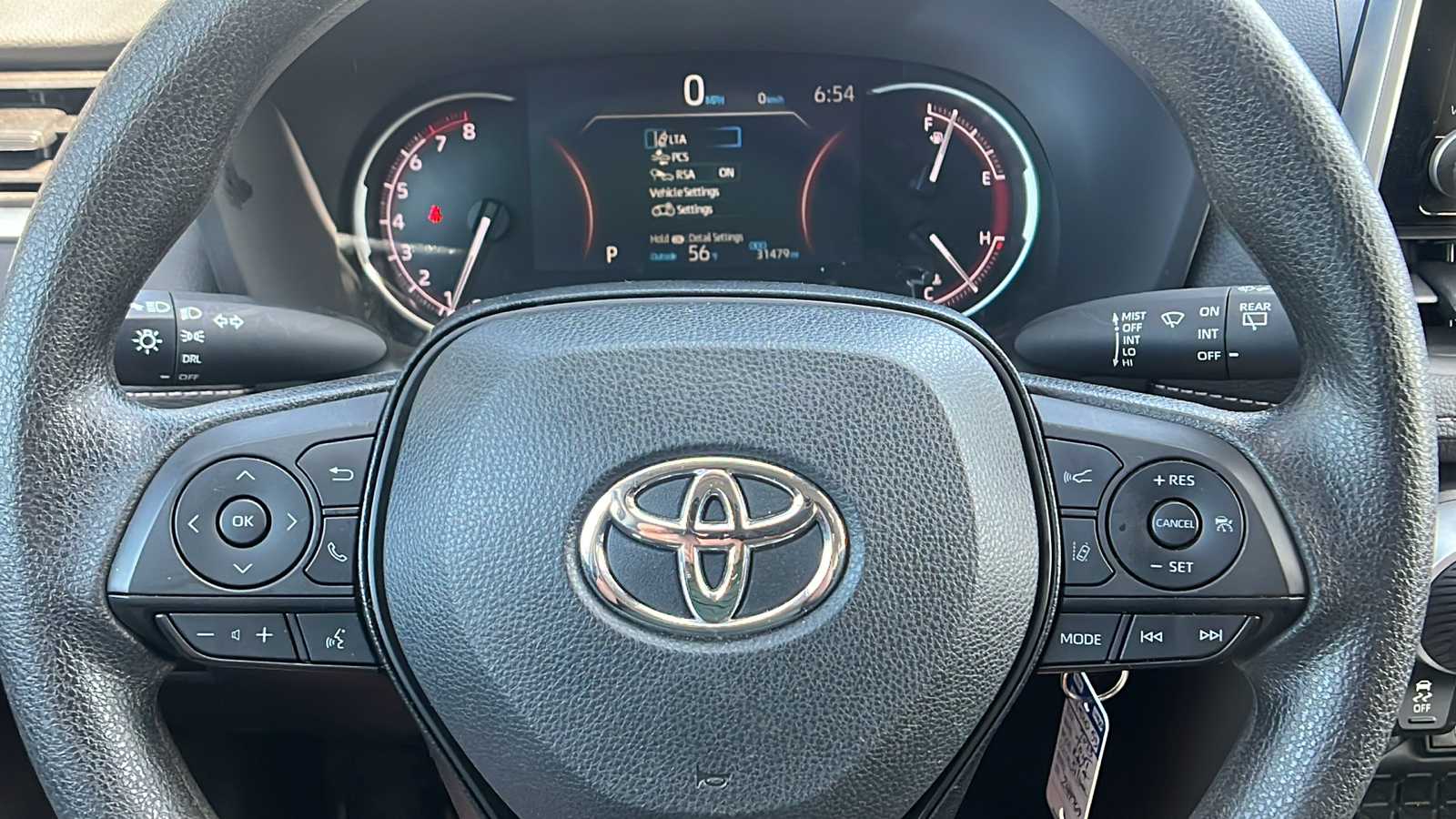 2023 Toyota RAV4 LE 29