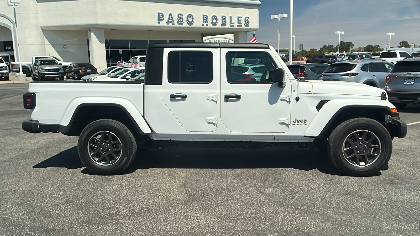 2023 Jeep Gladiator Overland 2