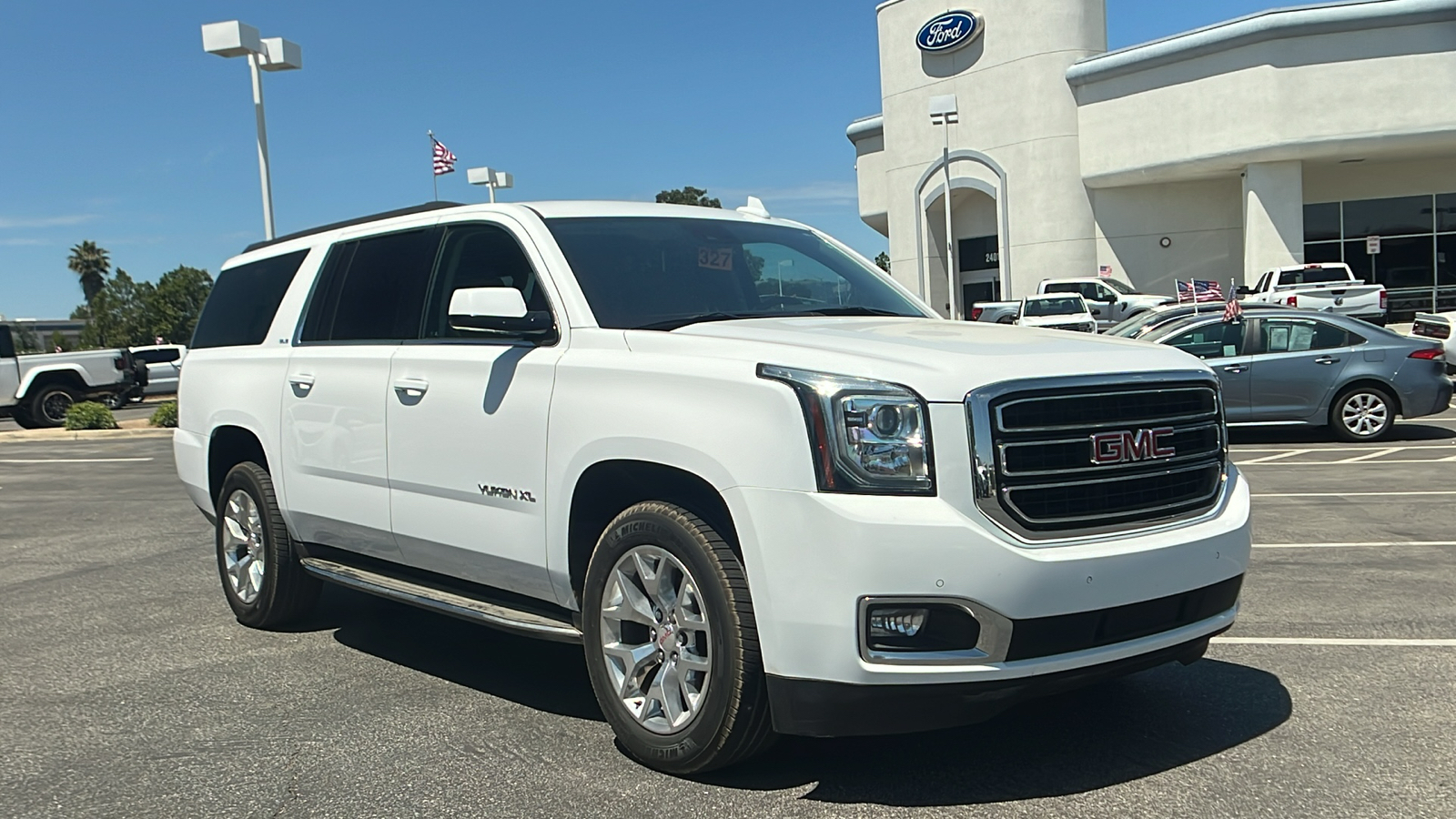 2020 GMC Yukon XL SLE 1