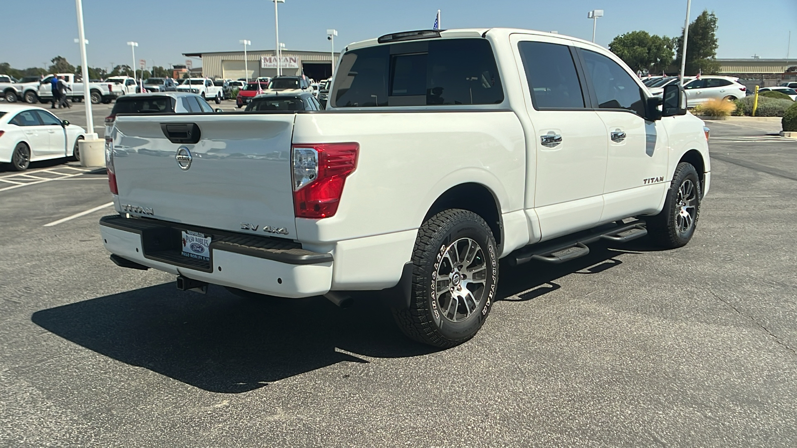 2021 Nissan Titan SV 3