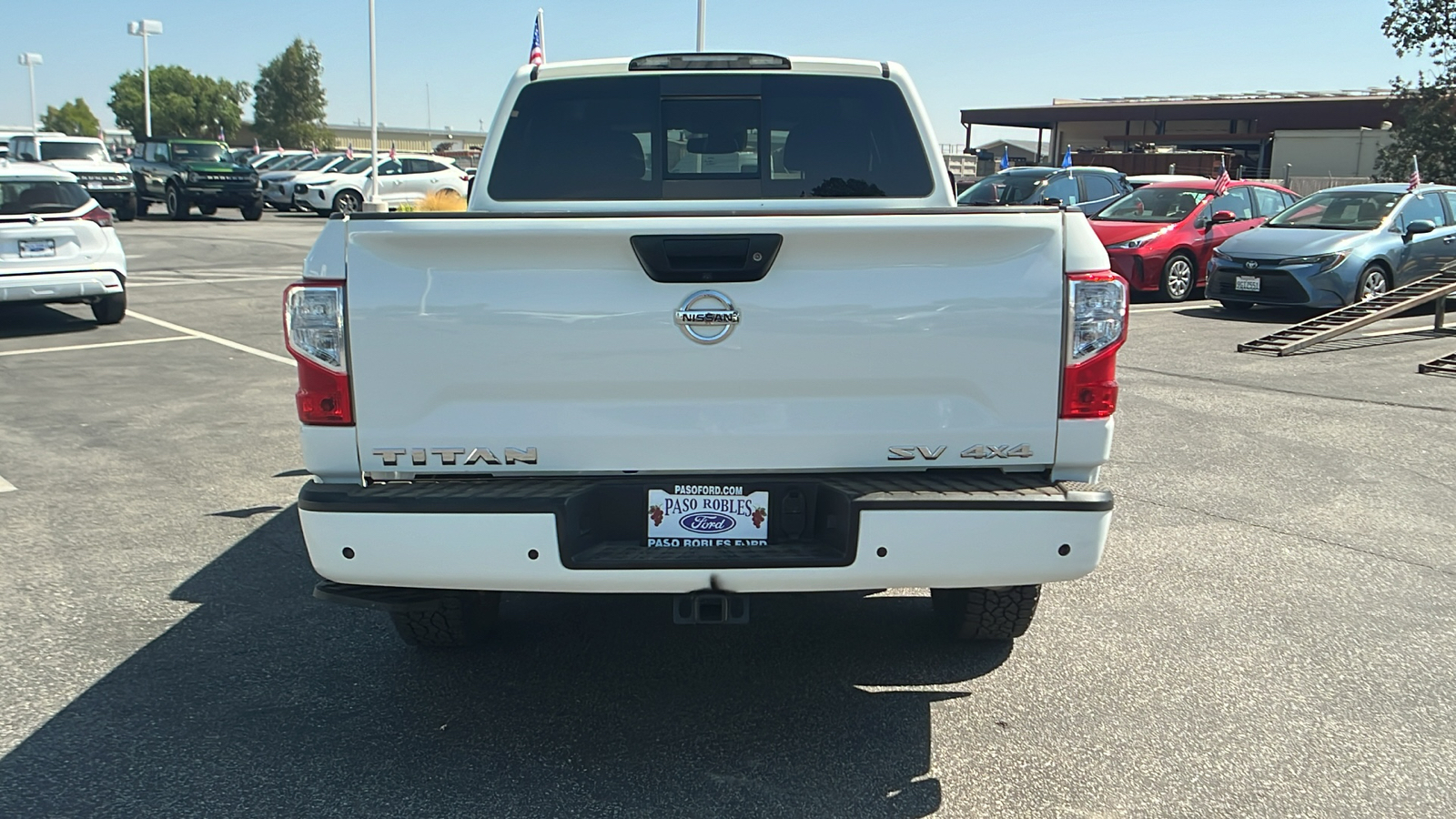 2021 Nissan Titan SV 4