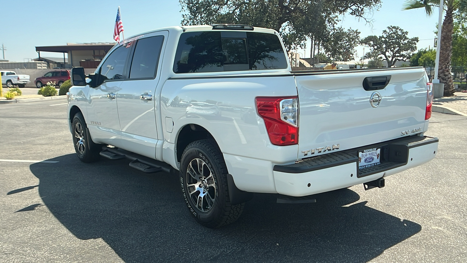 2021 Nissan Titan SV 5