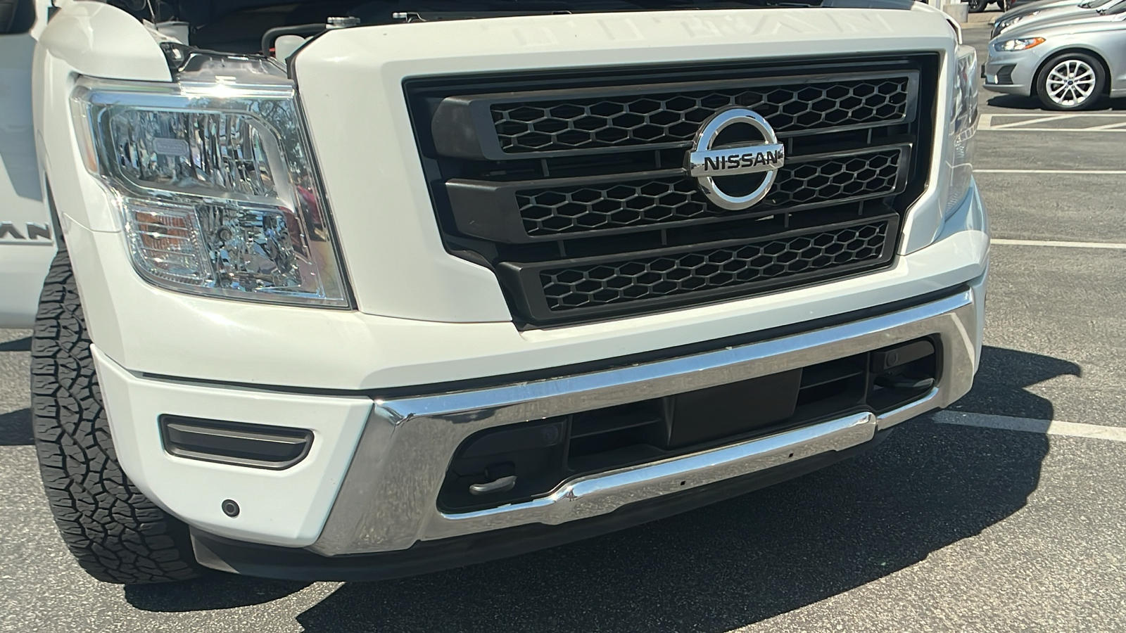 2021 Nissan Titan SV 11