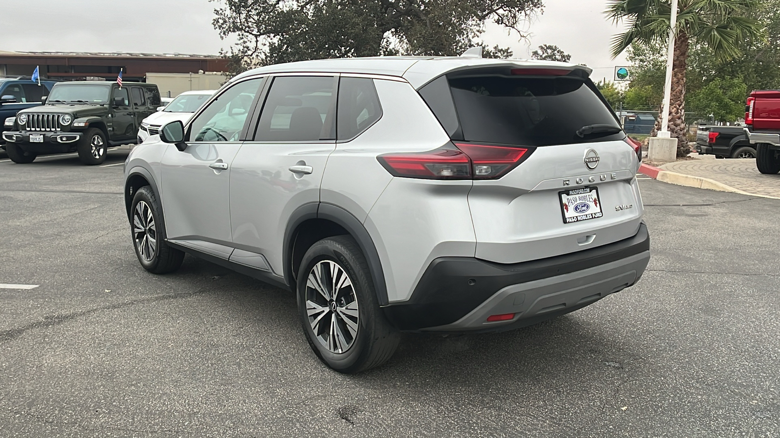 2022 Nissan Rogue SV 5