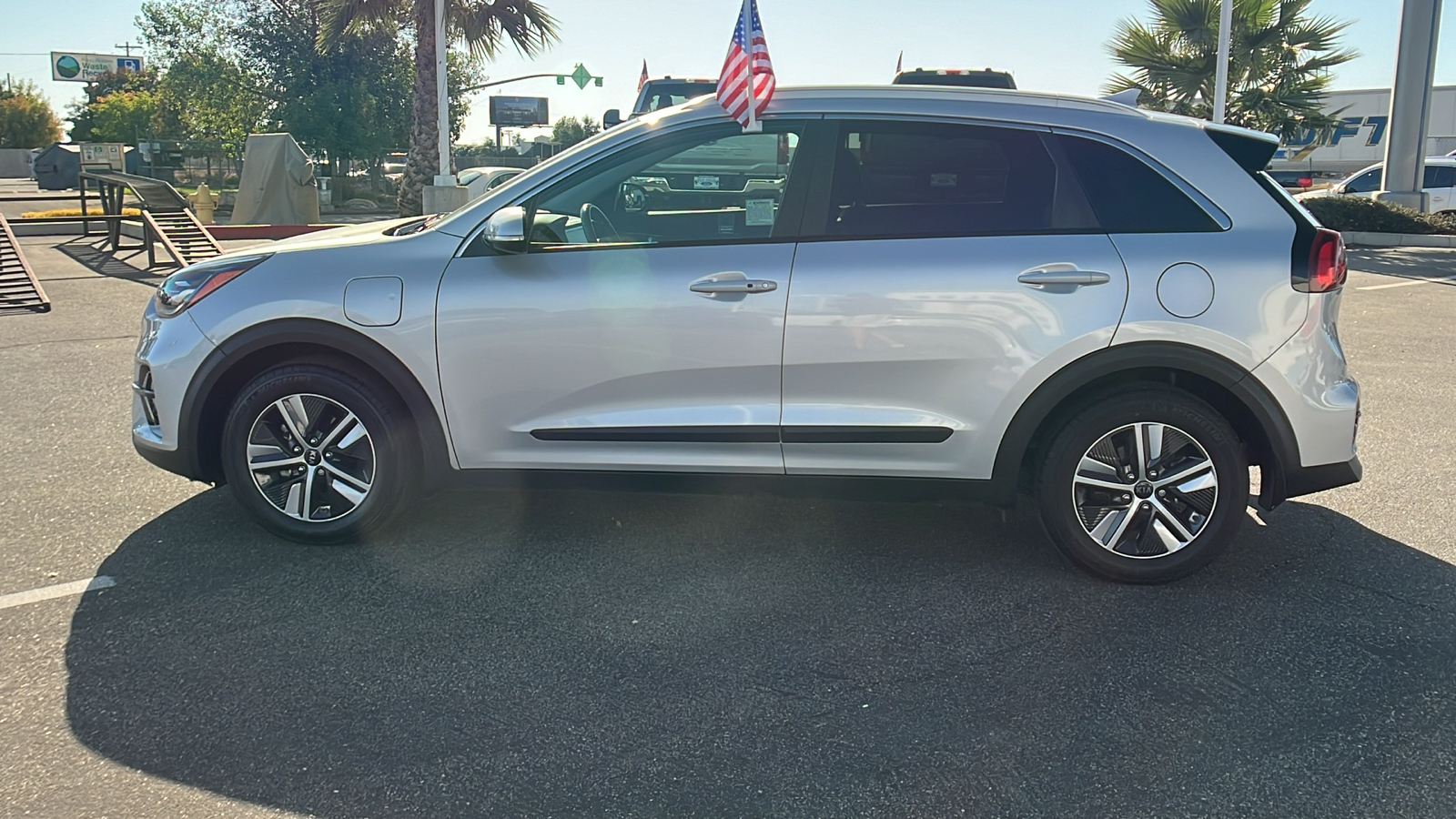 2021 Kia Niro Plug-In Hybrid EX Premium 6