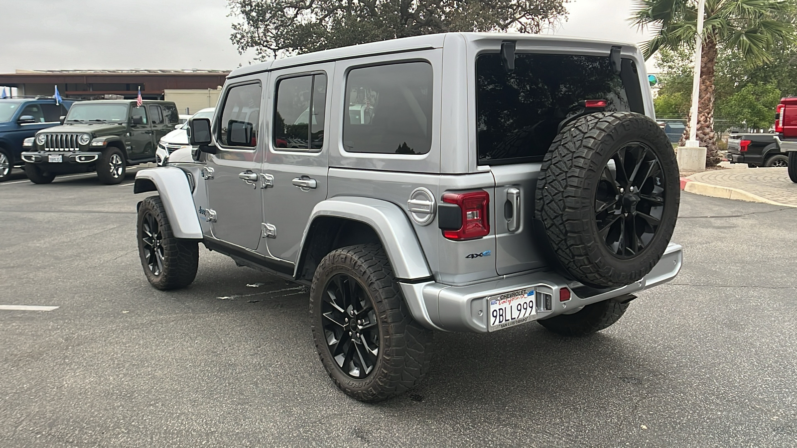 2021 Jeep Wrangler Unlimited Sahara 4xe 5