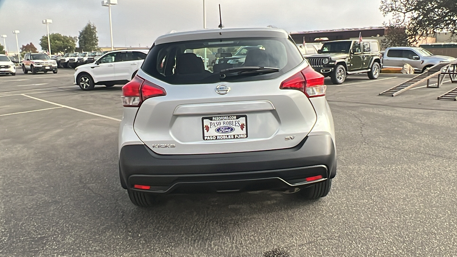 2019 Nissan Kicks SV 4