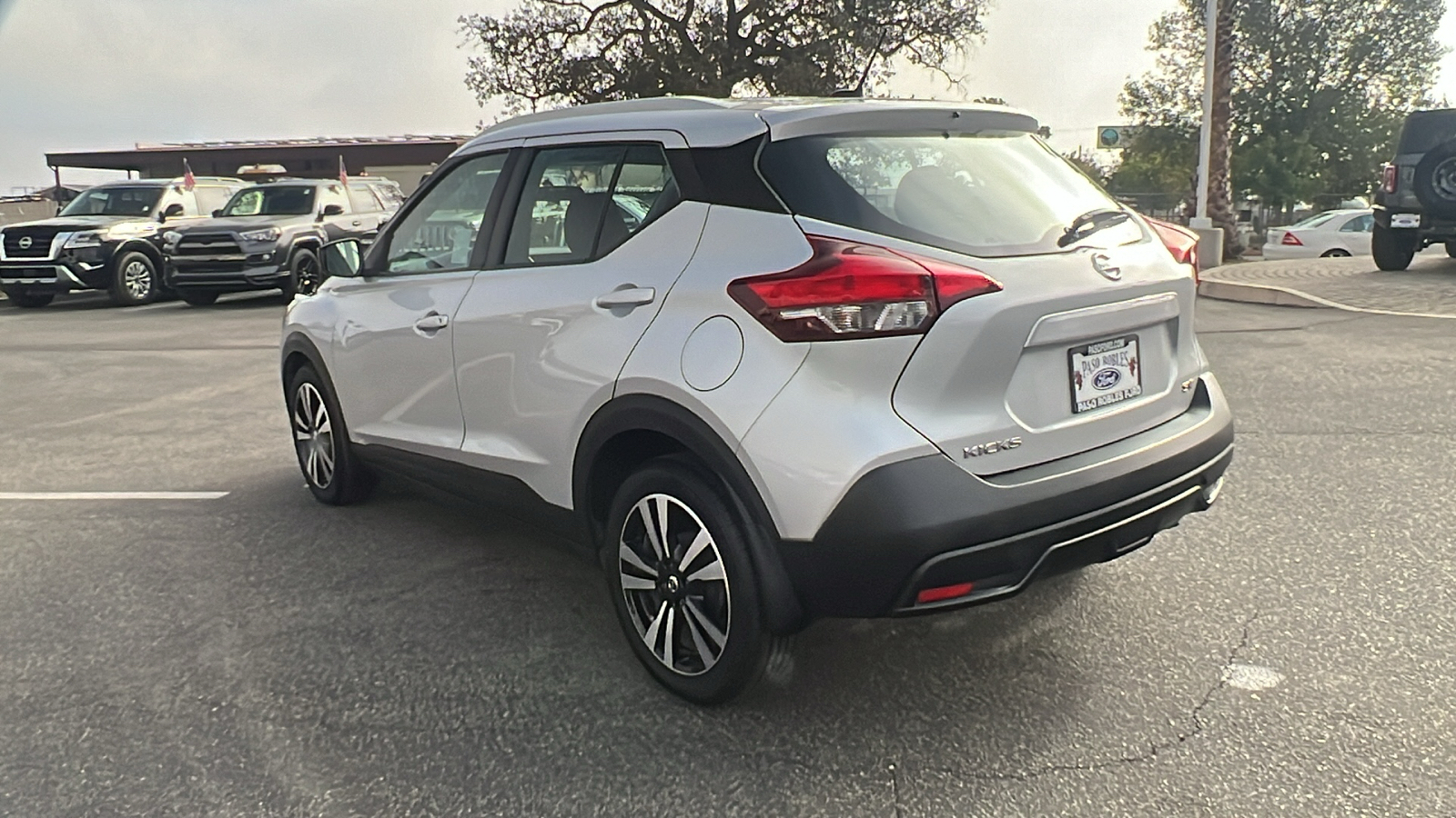 2019 Nissan Kicks SV 5