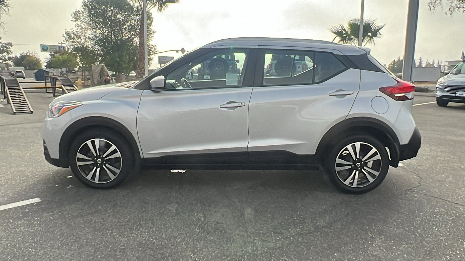 2019 Nissan Kicks SV 6