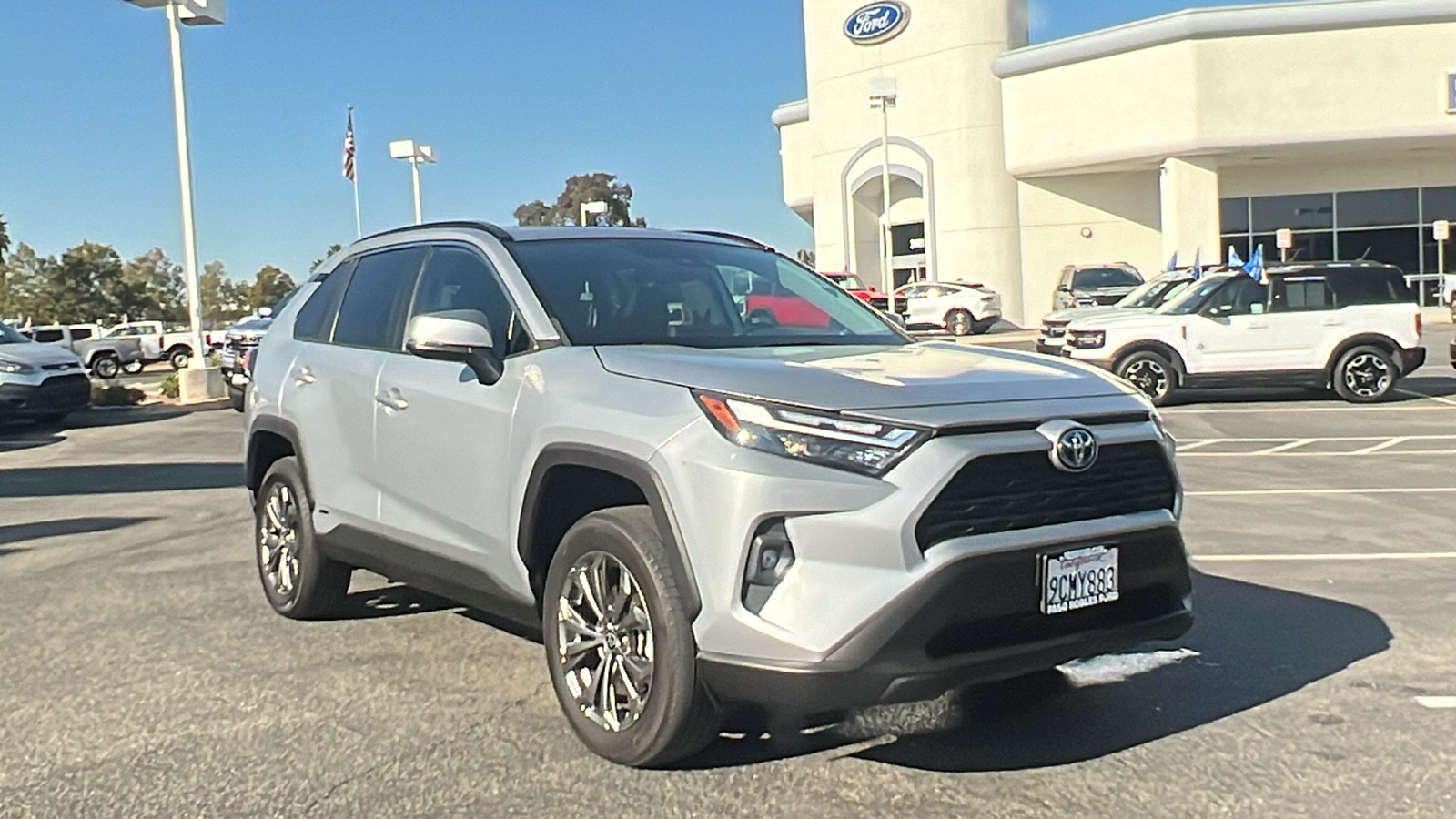 2022 Toyota RAV4 Hybrid XLE Premium 1