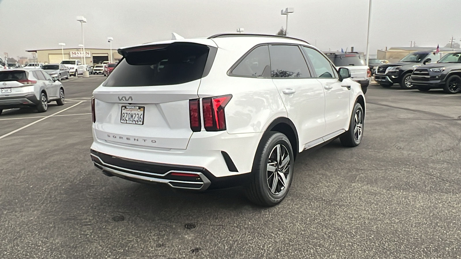 2022 Kia Sorento S 3