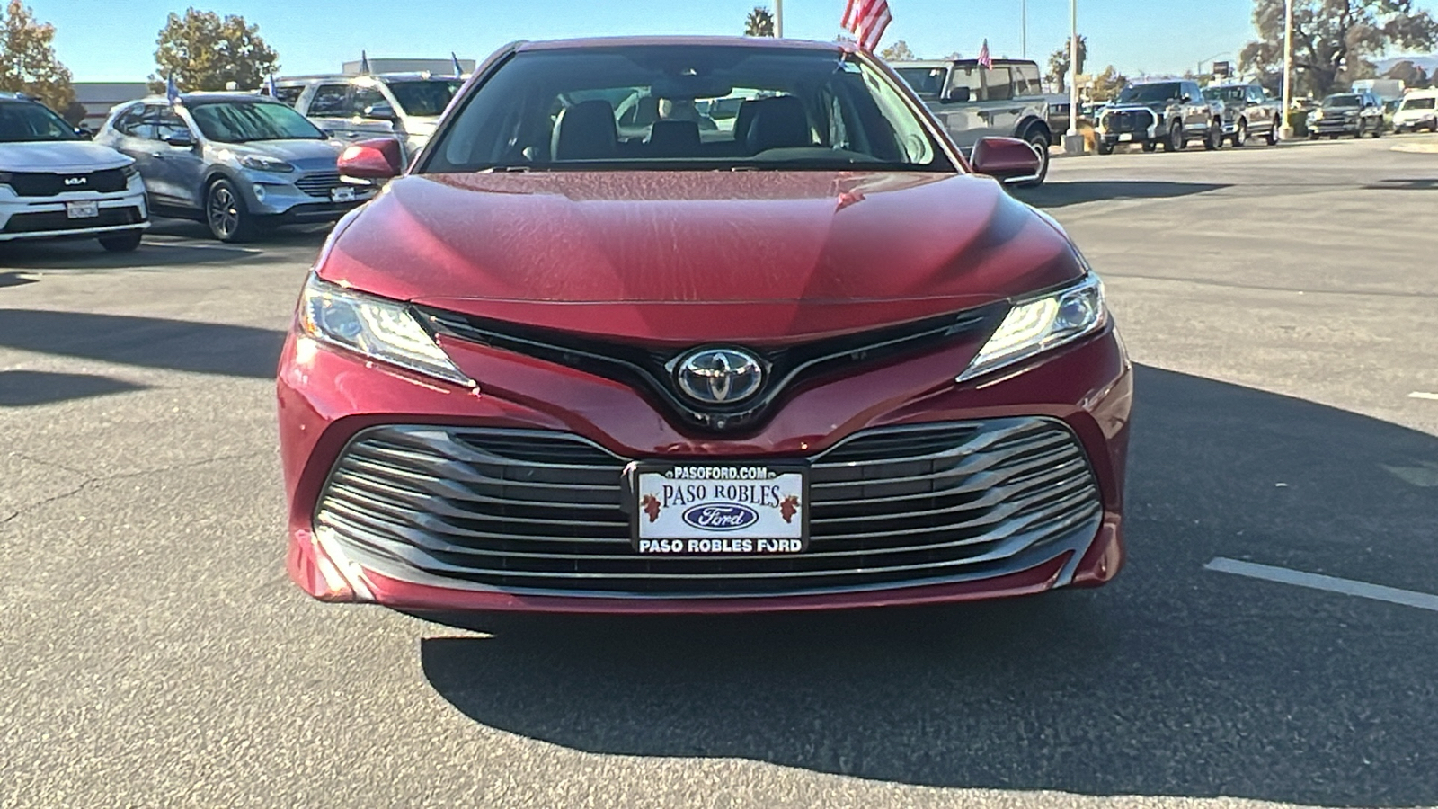 2020 Toyota Camry Hybrid XLE 8