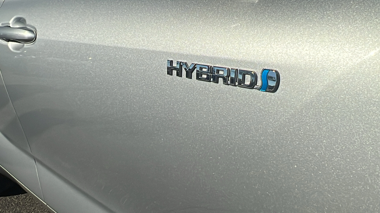 2021 Toyota Highlander Hybrid LE 9