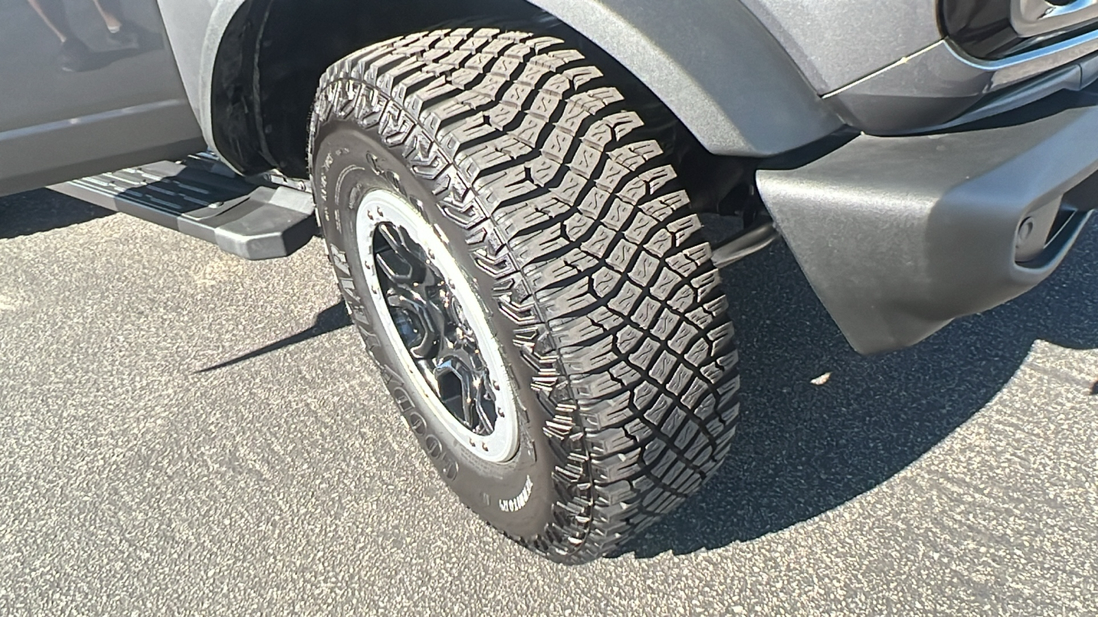 2023 Ford Bronco Outer Banks 11