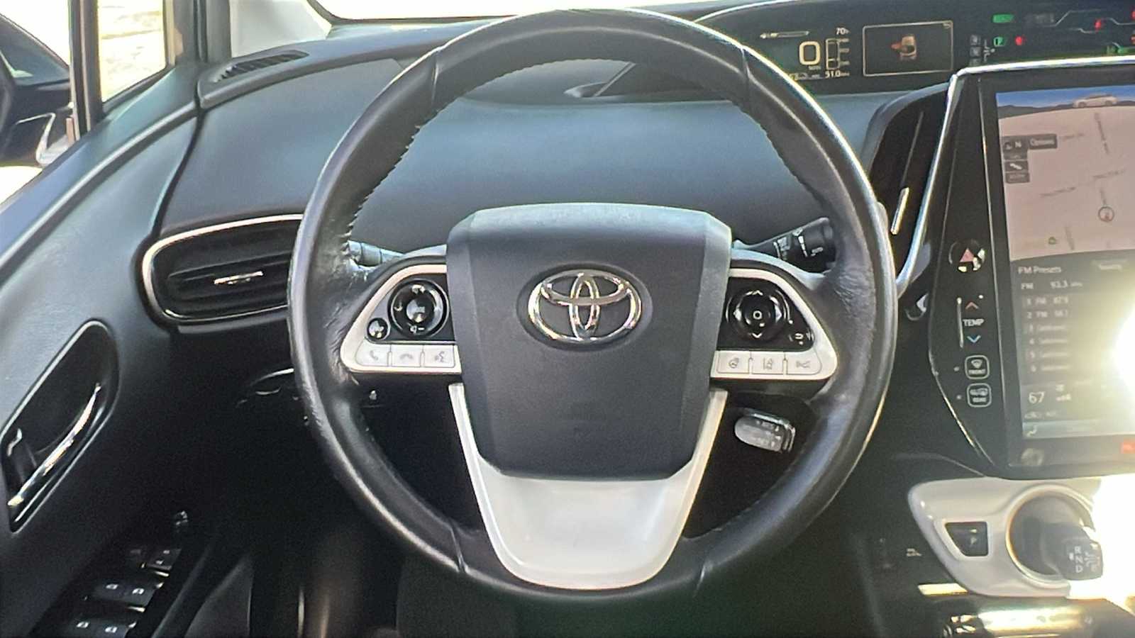 2017 Toyota Prius Prime Advanced 24