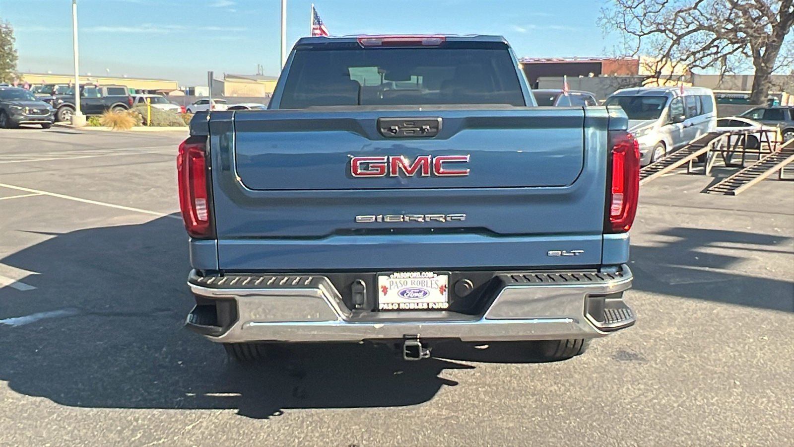 2024 GMC Sierra 1500 SLT 4