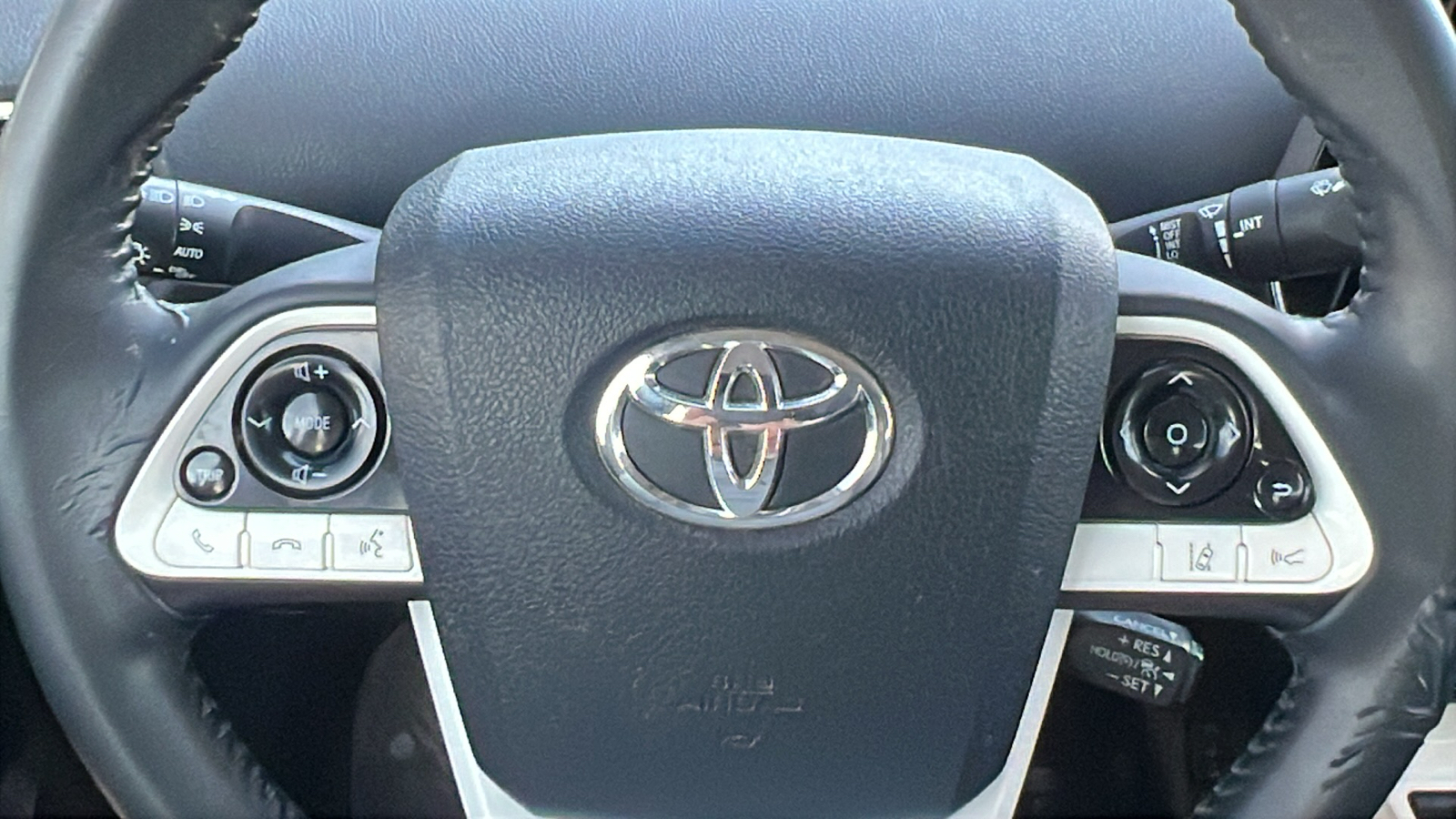 2018 Toyota Prius Prime Premium 30